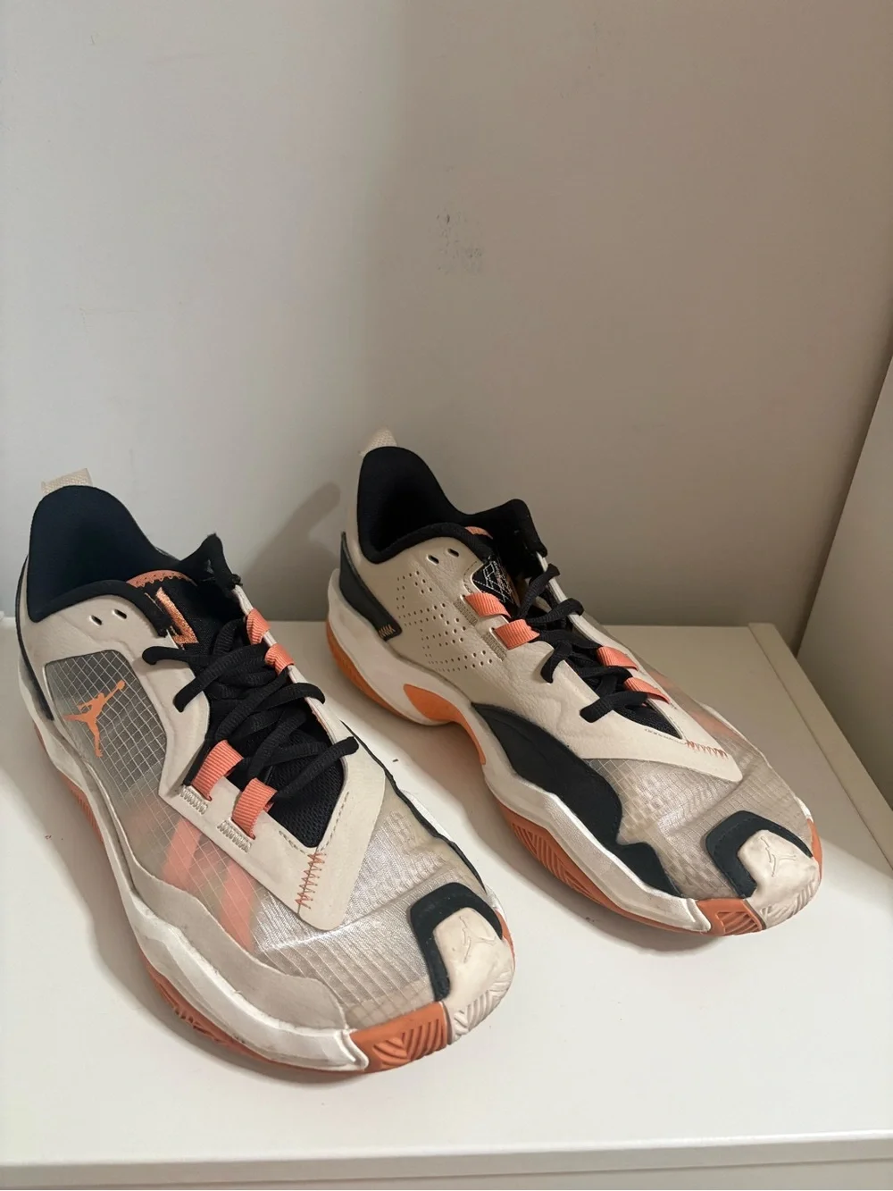 Nike breathable beige